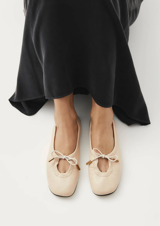 Alohas Rosalind Leather Ballet Flat - Cream