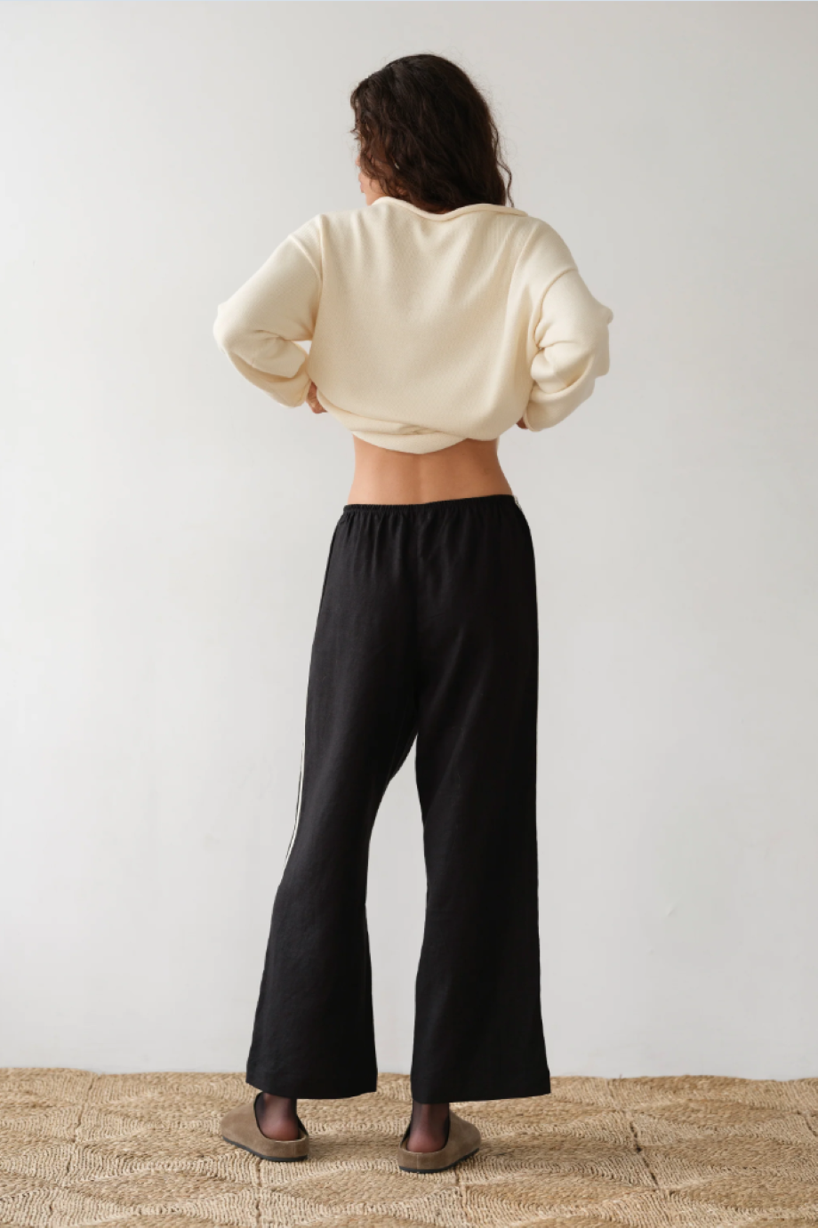 Donni Linen Stripe Crop Pant - Jet Black