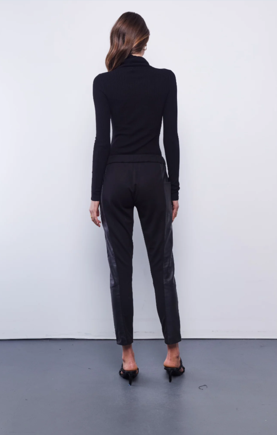 Chammomile Cookie Pant - Black