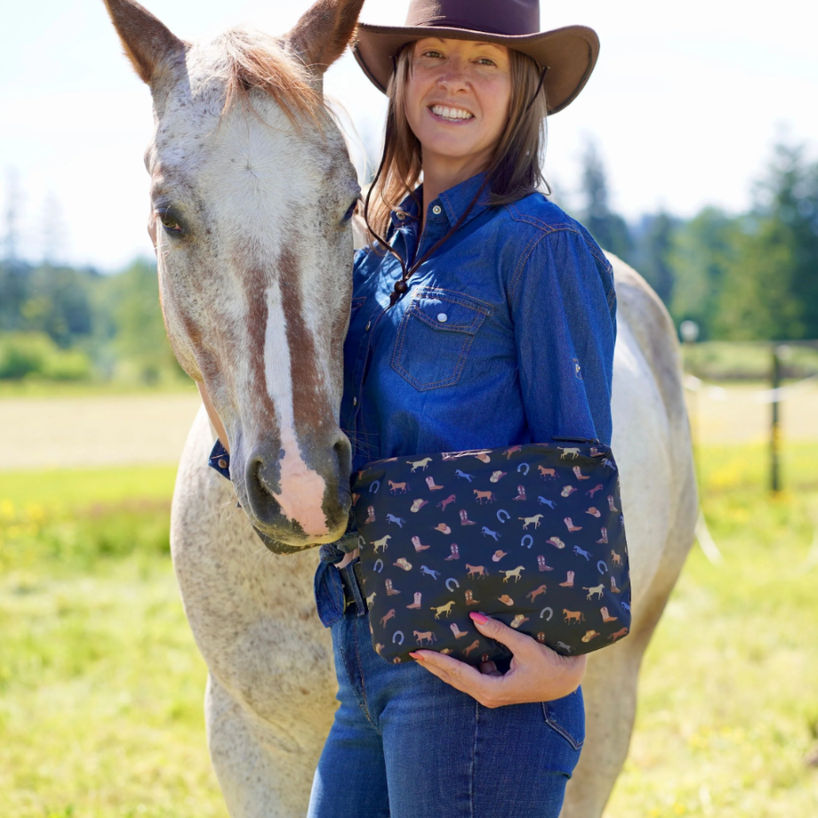 Hi, Love Medium Zipper Pack - Western Equestrian Black