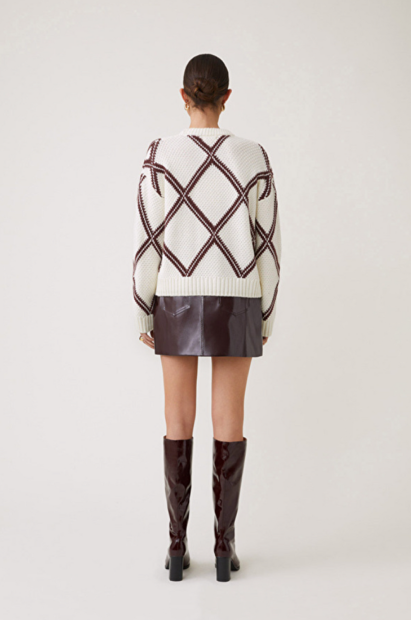 Suncoo Precha Diamond Pattern Sweater - White/Brown