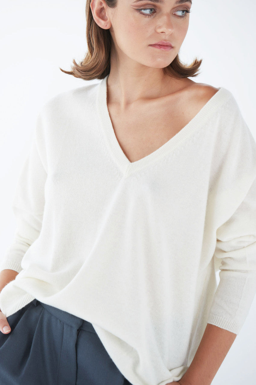 Stone V-Neck Cashmere Sweater - Warm White