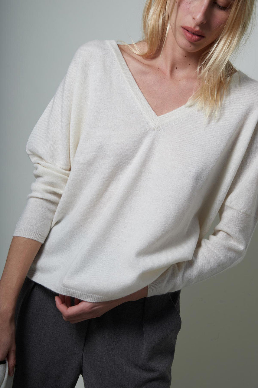 Stone V-Neck Cashmere Sweater - Warm White