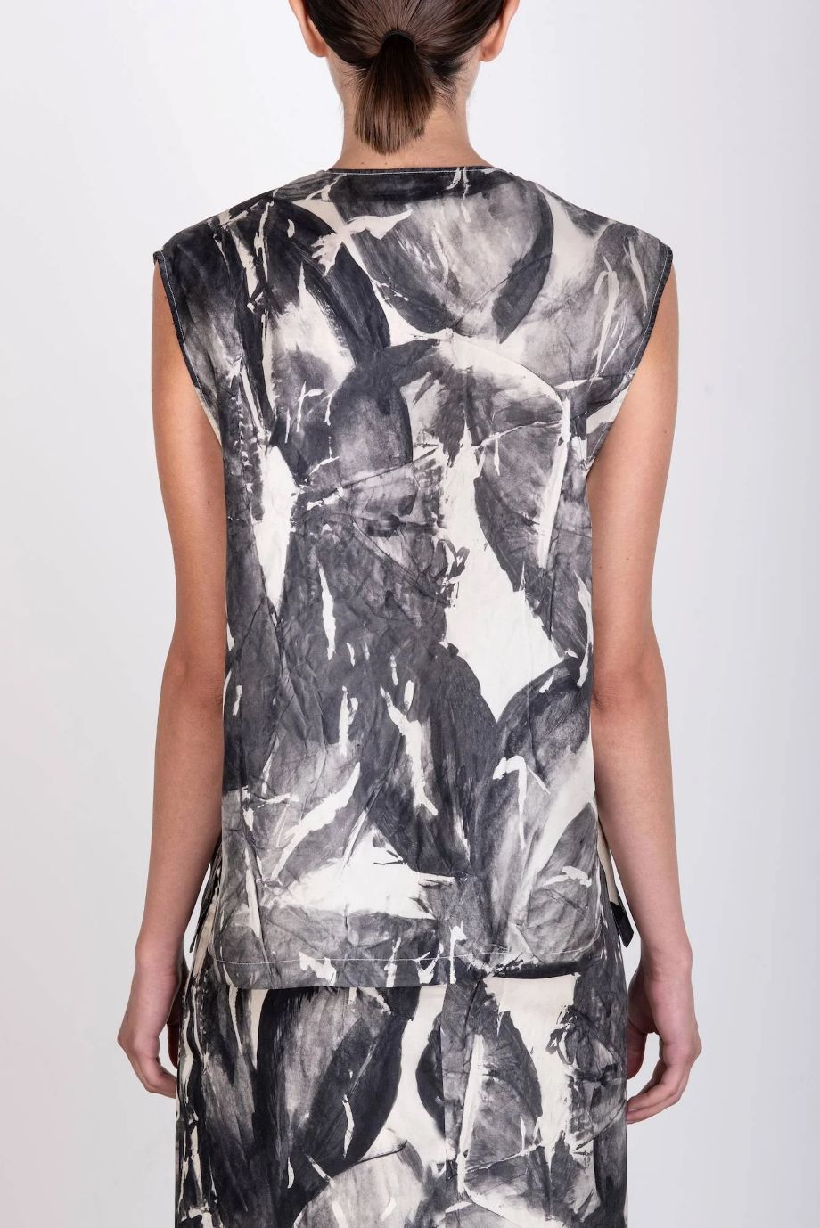 Alysi Brushed Print Silk Crossover Top - Black