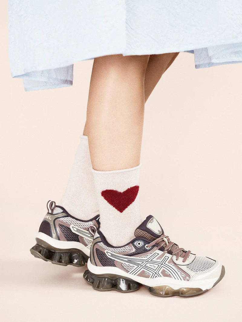 Hansel from Basel Love Cashmere Crew - Beige