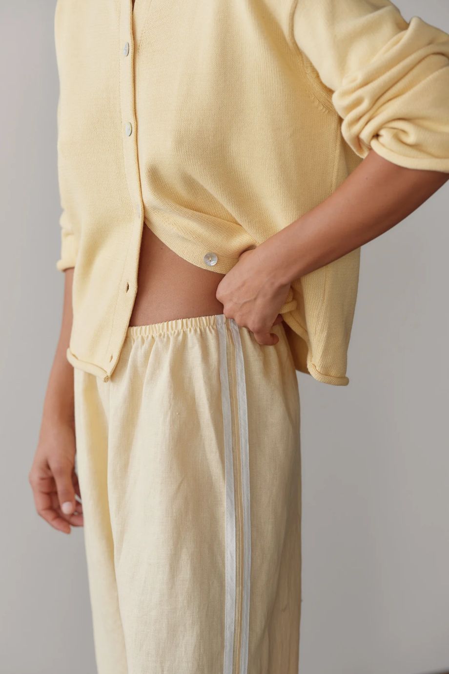 Donni Linen Crop Racer Stripe Pant - Butter