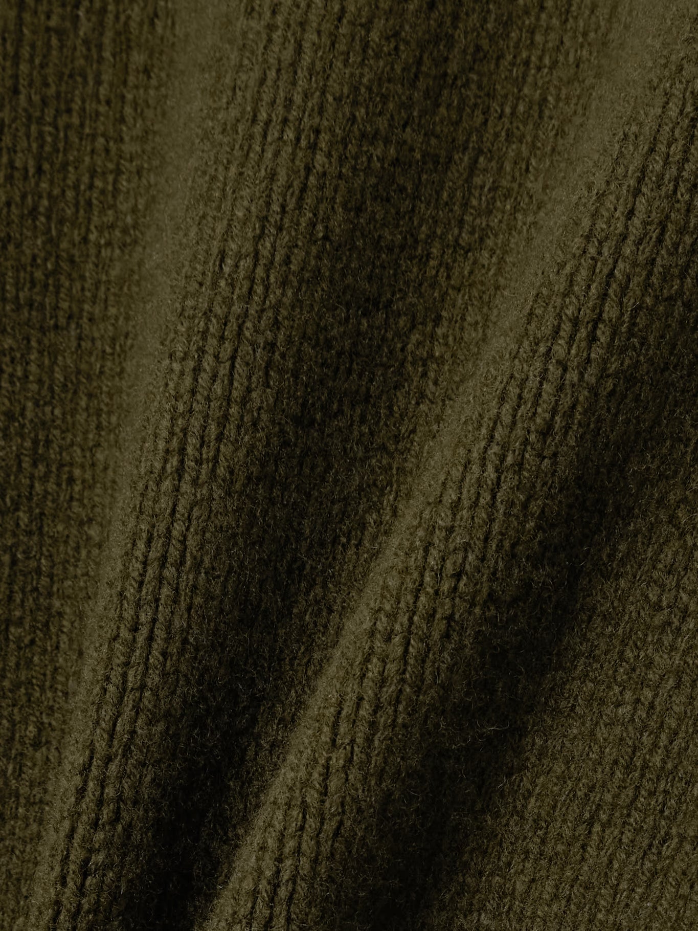 &Daughter Glenn V-Neck - Military Green