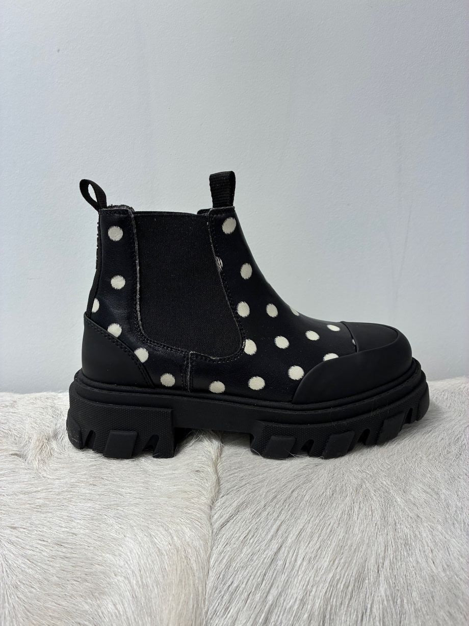 Ganni Cleated Low Chelsea Boot - Black/White