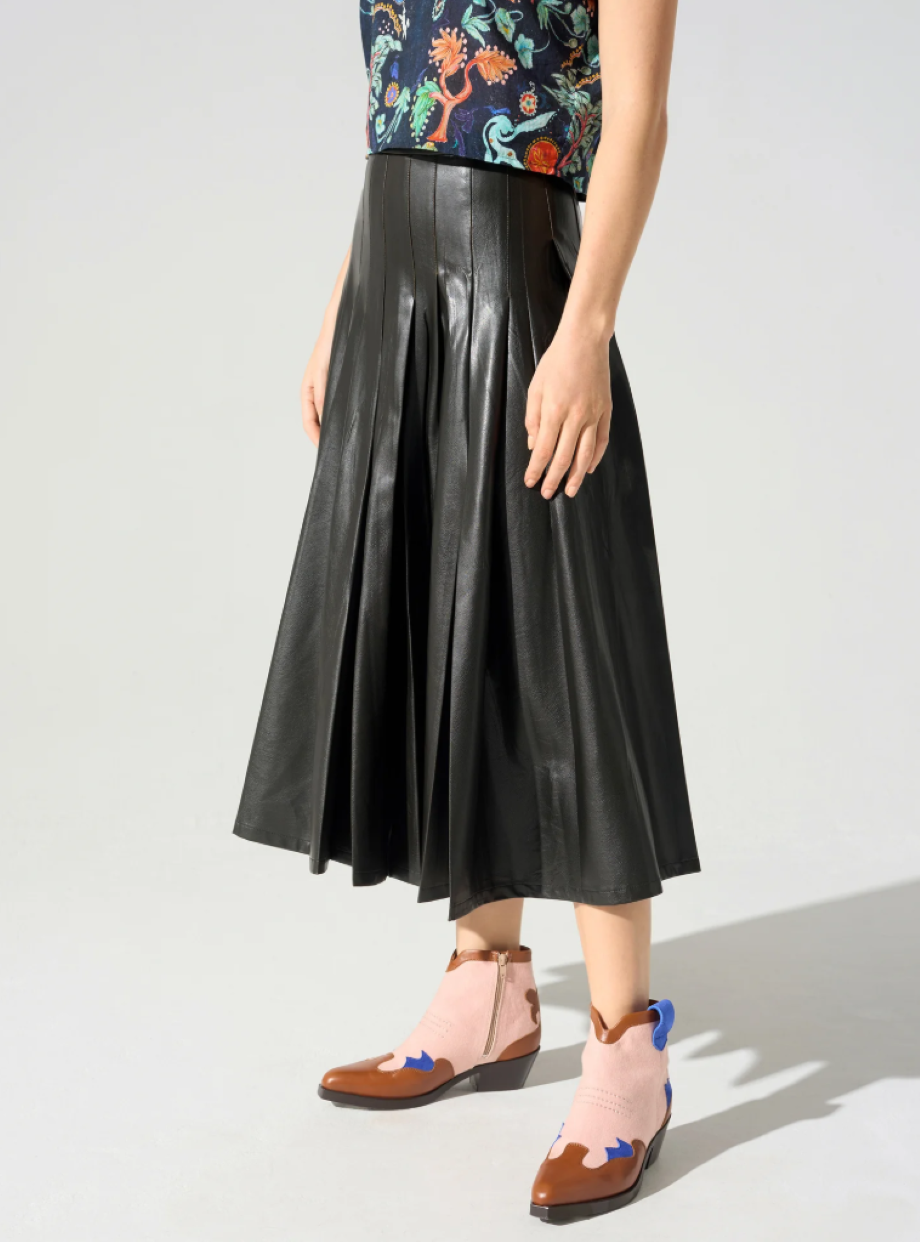 Cotélac Long Pleated Skirt - Black