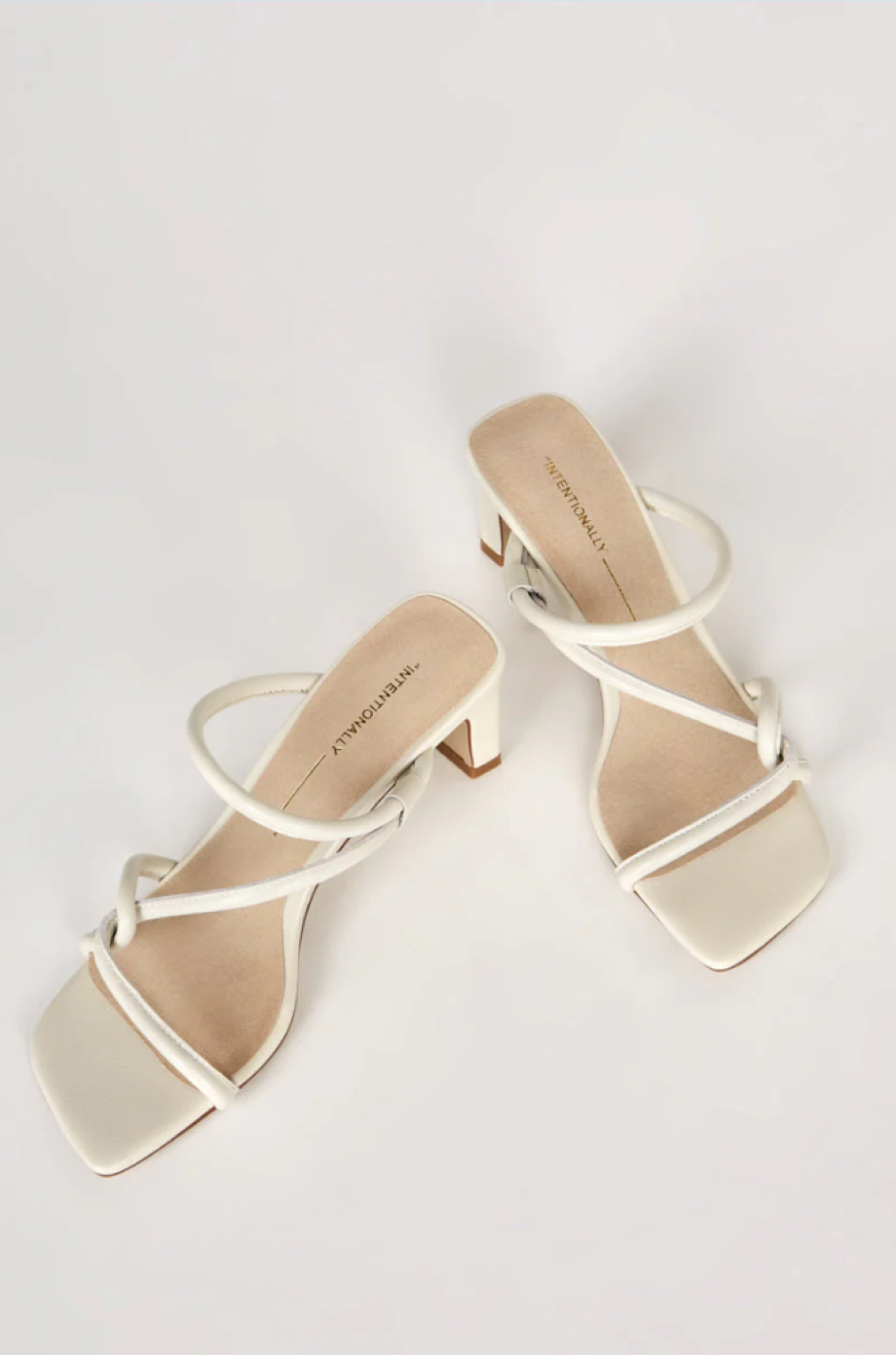 Intentionally Blank Willow Sandal - Cream