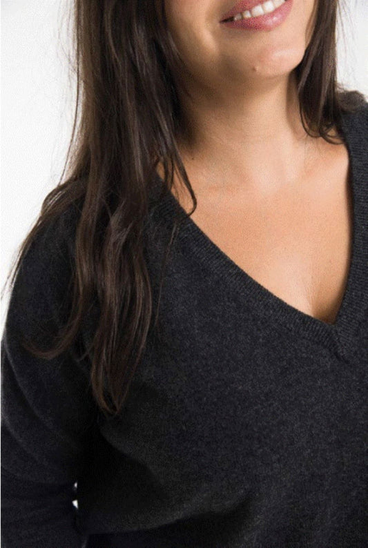 Stone V-Neck Cashmere Sweater - Anthracite
