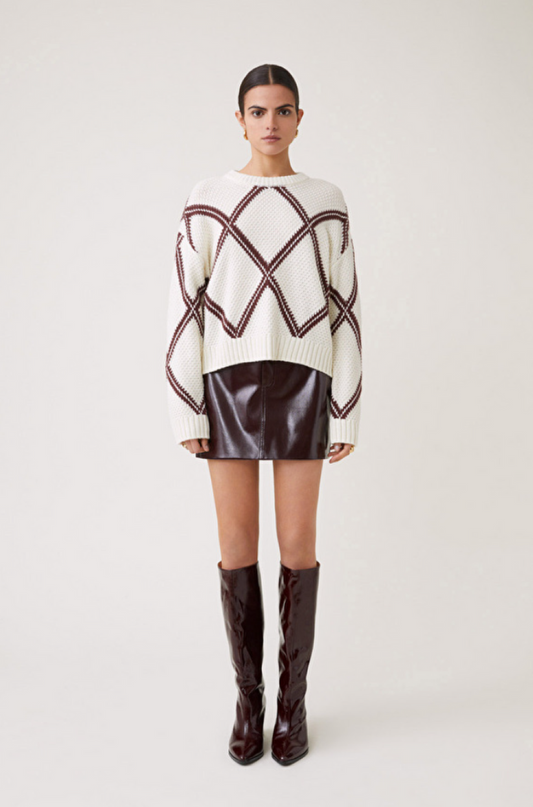Suncoo Precha Diamond Pattern Sweater - White/Brown
