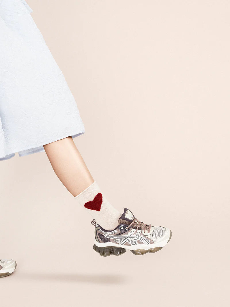 Hansel from Basel Love Cashmere Crew - Beige