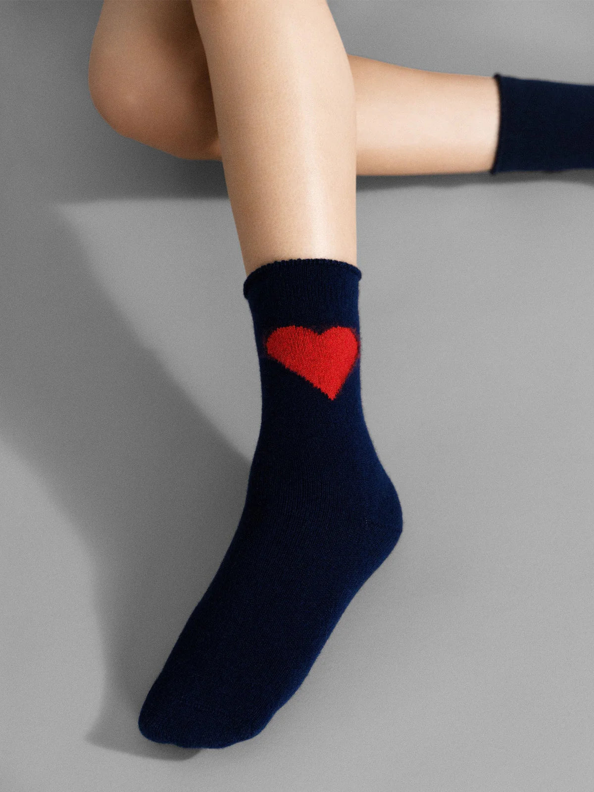 Hansel from Basel Love Cashmere Crew - Navy
