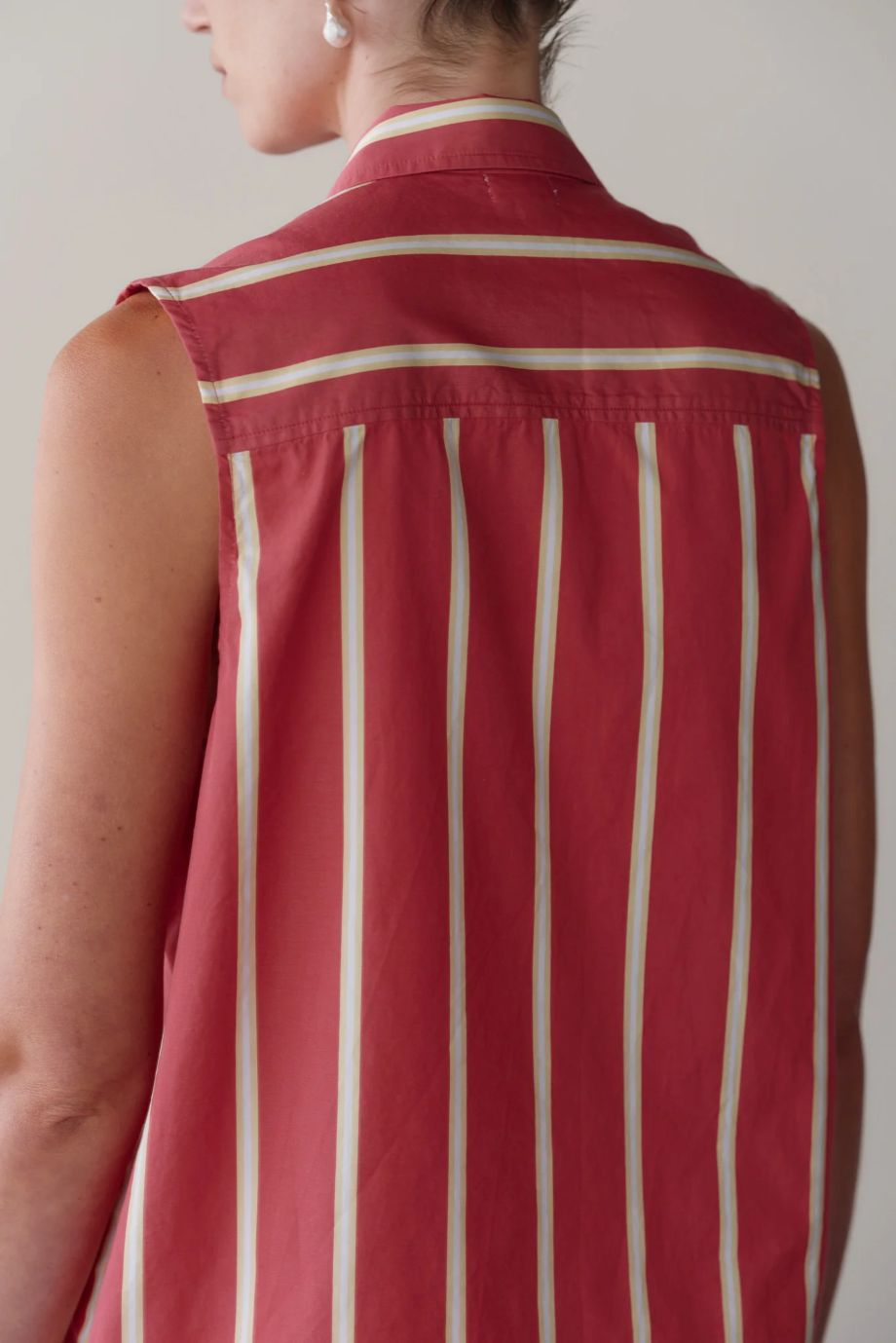 Donni Pop Stripe Sleevelss Shirt - Raspberry Stripe